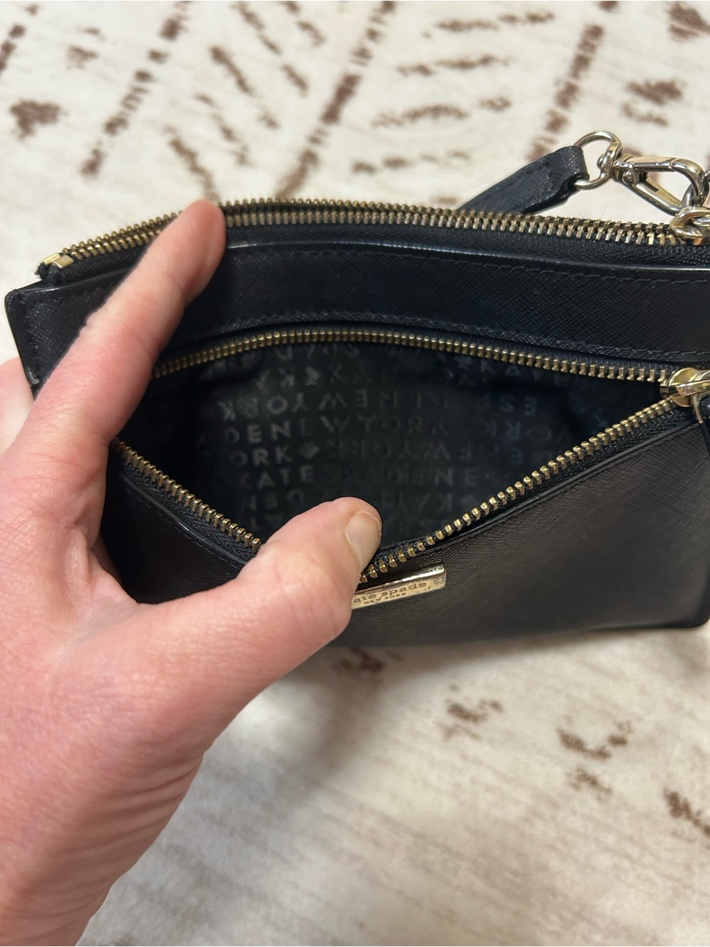 Kate Spade New York Black Saffiano Leather Wristlet Zip Clutch Quiet Luxury - Picture 4 of 7